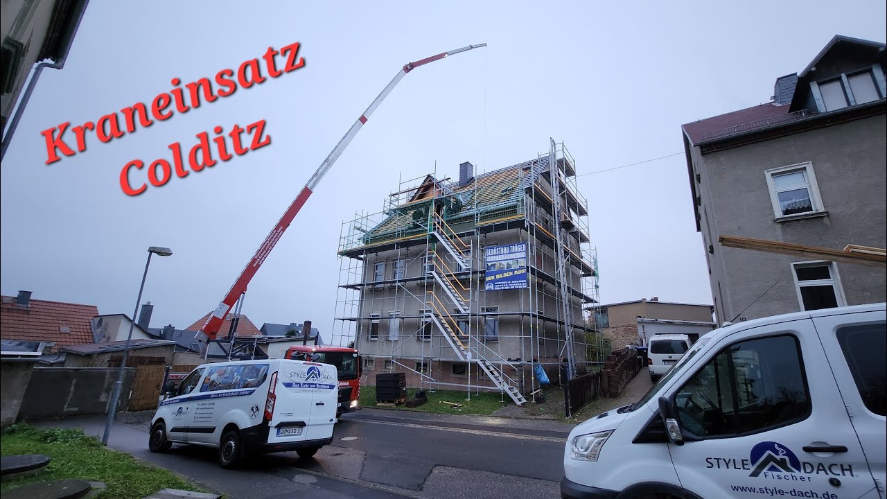 AMAK Alu Kran vom Kranverleih Ehrlich zum Dach eindecken in Colditz - Dachdecker decken Topas13V