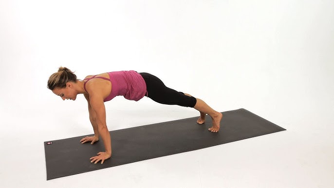 Chaturanga Dandasana (Quatro membros da equipe de funcionários)