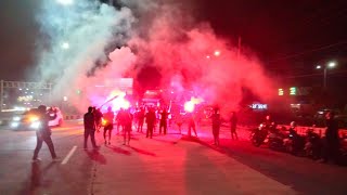 Lolos Degradasi, Flare Aremania Sambut Tim Arema FC Di Malang