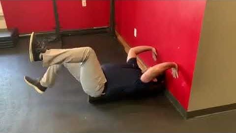 Foam Roller Dead Bug with March