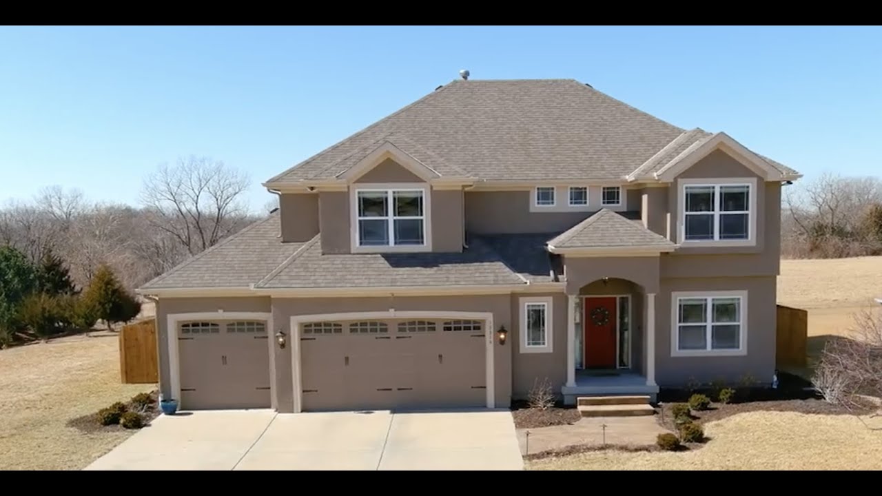 ** SOLD ** Home Tour - 13314 Davis Ave, Bonner Springs, KS