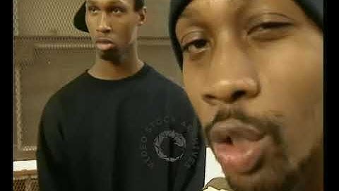 RZA Interview interrupted by Police operation Raekwon Wu Tang Clan 1995
