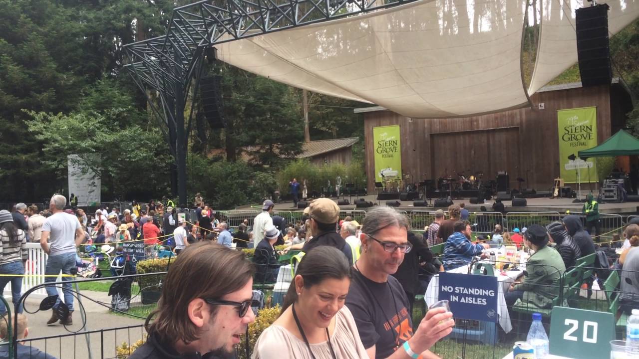 Liam Mayclem introduces Atomic Bomb at Stern Grove