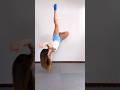 How to Handstand EASY🔥😱 #howto #handstand #easy #shorts #easytutorial