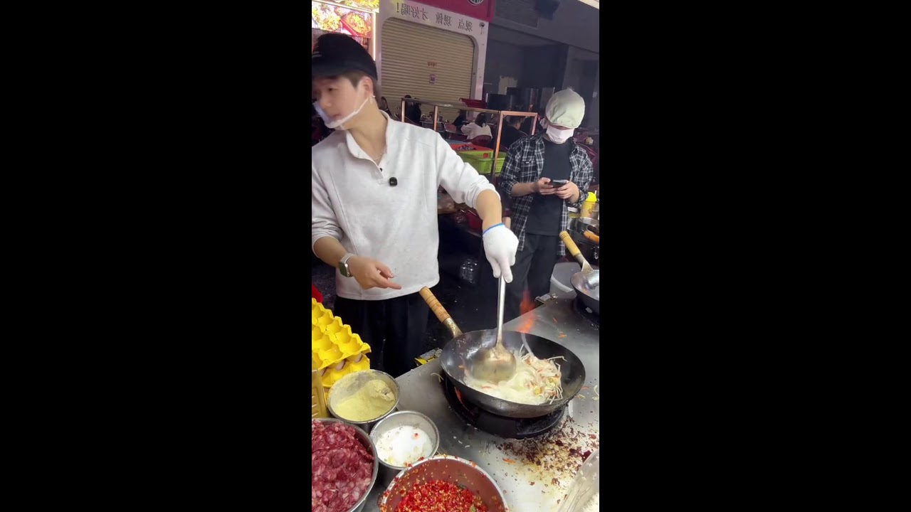 Live streaming of streetfood for Andy哥