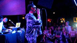 J'Davey Performing "Listen To Me" Live - Veteran Freshman @ The Blockley 06-23-11