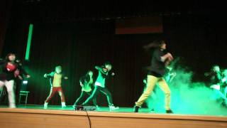 20111002 魅力成發 Super Junior 組曲 - Superman+Super Girl+Shake it up+太完美+Mr.Simple