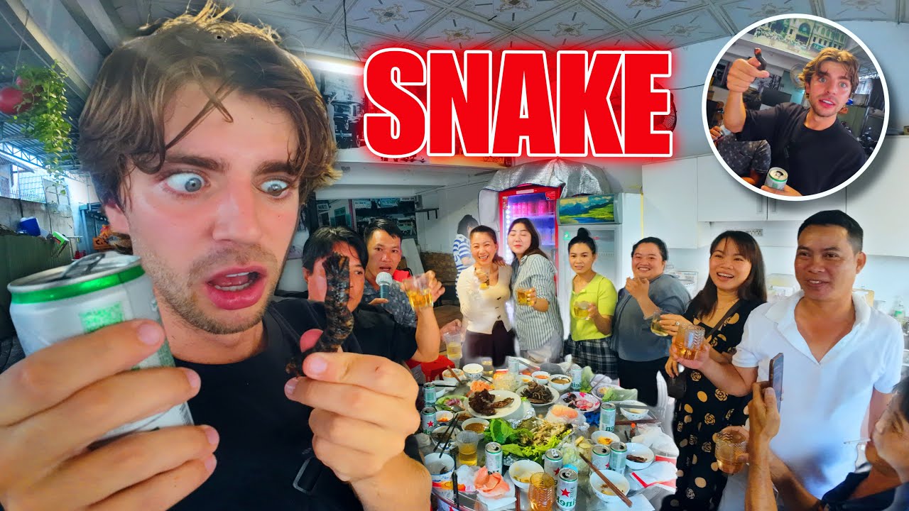 Eating SNAKE With Locals in Vietnam 🇻🇳