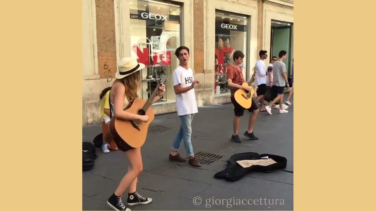 Måneskin busking in Rome (2016-07-06) - Dernière Danse by Indila