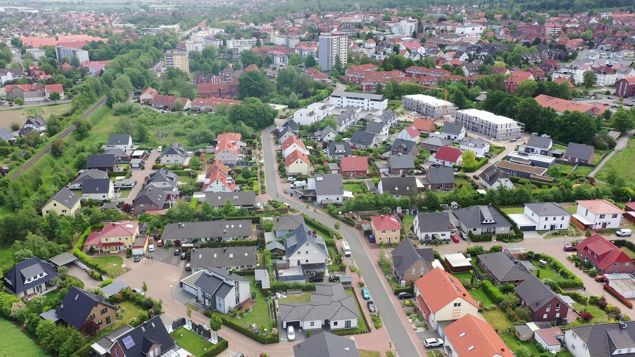 Mr. Askin Barsinghausen