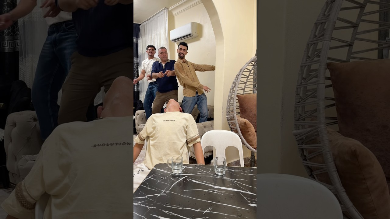البرنس حطلك سم بالعصير 😂🤣 البرنس #shorts