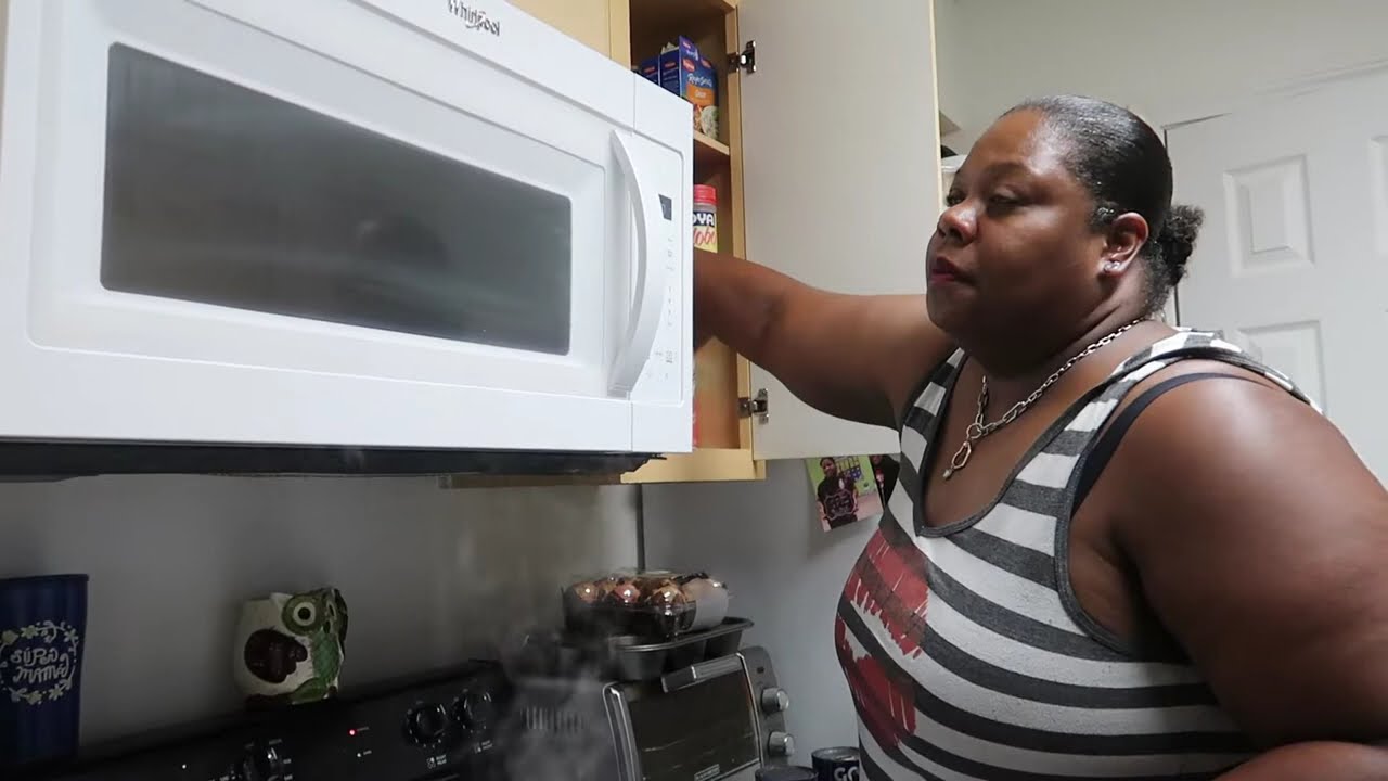 «Один день из моей жизни: операция для кошки, поход по магазинам и приготовление начо!»