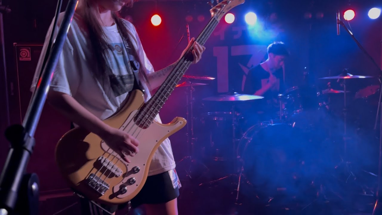 【Live】   171   plastic world