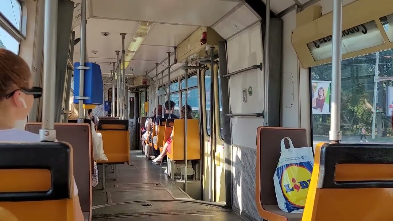 Iași: inside Esslingen GT4 tram nr. 142 (ex-Stuttgart 742, ex-Halle 884), route 8