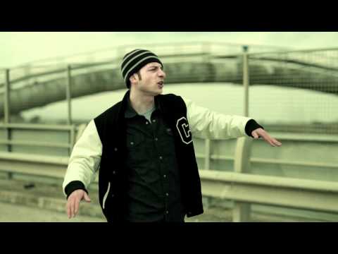 Rapstar (Fibra/Clementino). La Luce. Video ufficiale.