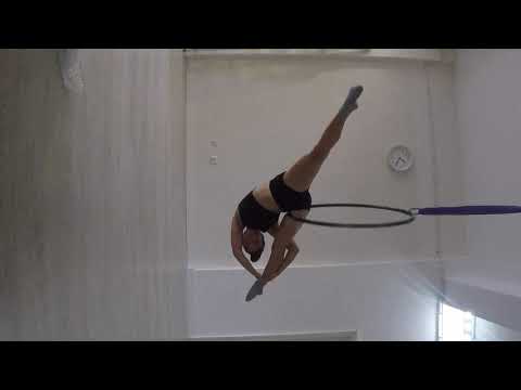 Studio up training Abril hoop sequence