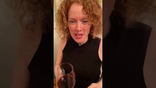 How to Swirl a Wine Glass #winetasting #wineglass #sommelier