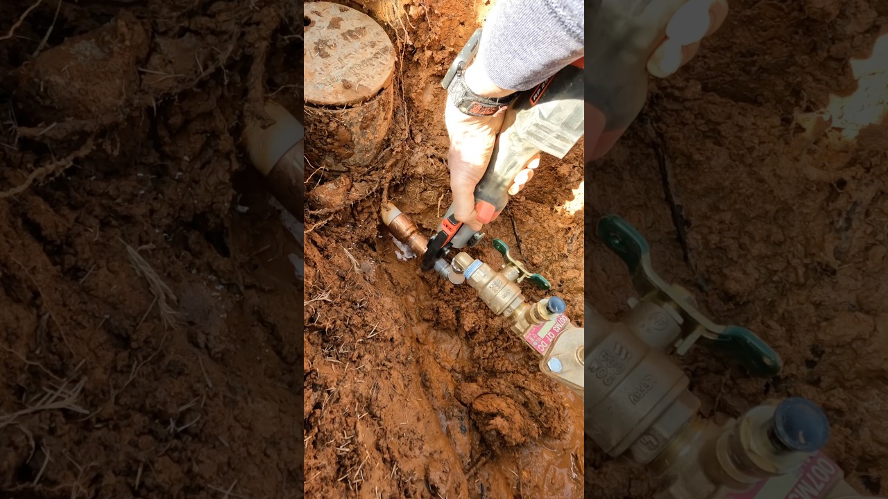 Replacing a double check backflow for an irrigation system 🌱💦 #plumbing #plumber #asmr #diy