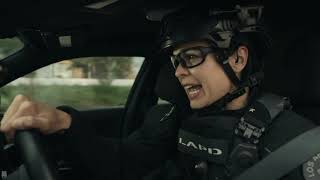 S.W.A.T. 4x18 Race on bikes. Hondo arrests the criminal