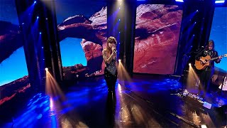 Vignette de la vidéo "Donna Missal - Slow Motion (MelodyVR Presents Live from LA)"