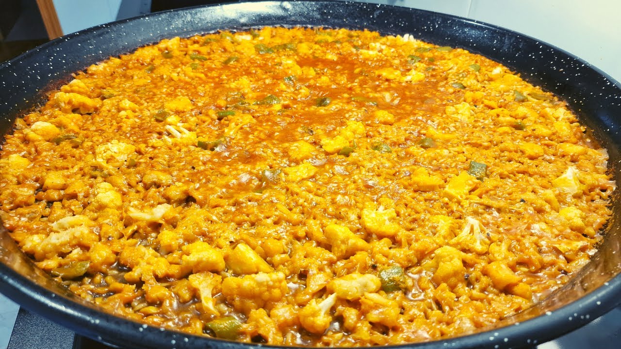 PAELLA de BACALAO con COLIFLOR | Un arroz típico de VALENCIA