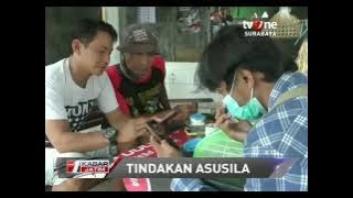 Ibu dan anak perempuannya beradegan mesum dengan pemuda