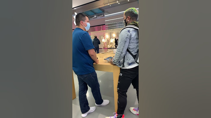 Apple Store in Portland