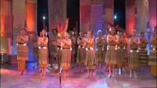 Ngoi Ngoi- (LIVE) Patea Maori Club!!! chords