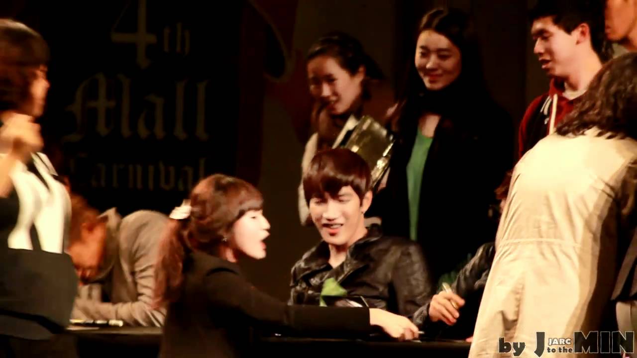 20101024 용산 신나라 싸인회16