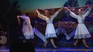 &quot;Подмосковные вечера&quot;(&quot;Танец с платками&quot;)/ &quot;Moscow nights&quot;(&quot;Dance with Russian shawls&quot;)