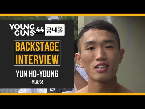 [BACKSTAGE INTERVIEW] &amp;#39;소방관 파이터&amp;#39; <strong>윤호영</strong> &amp;quot;파이트머니 기부하겠다&amp;quot; / 굽네몰 ROAD FC YOUNG GUNS 44