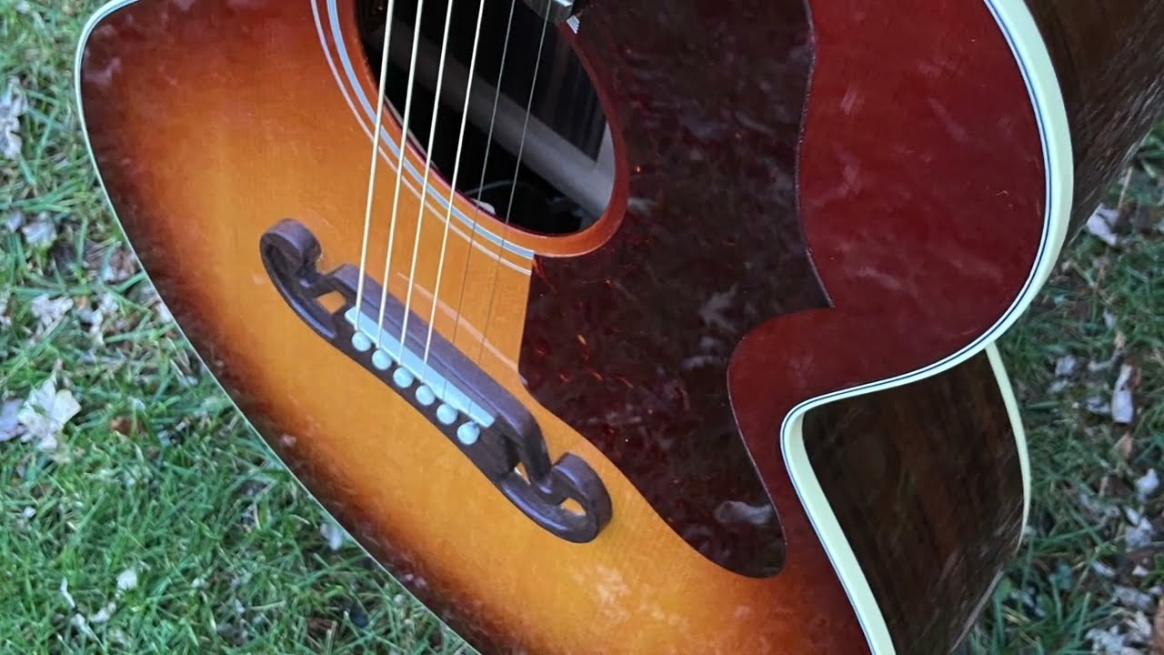 Gibson SJ-200 Studio Rosewood acoustic guitar