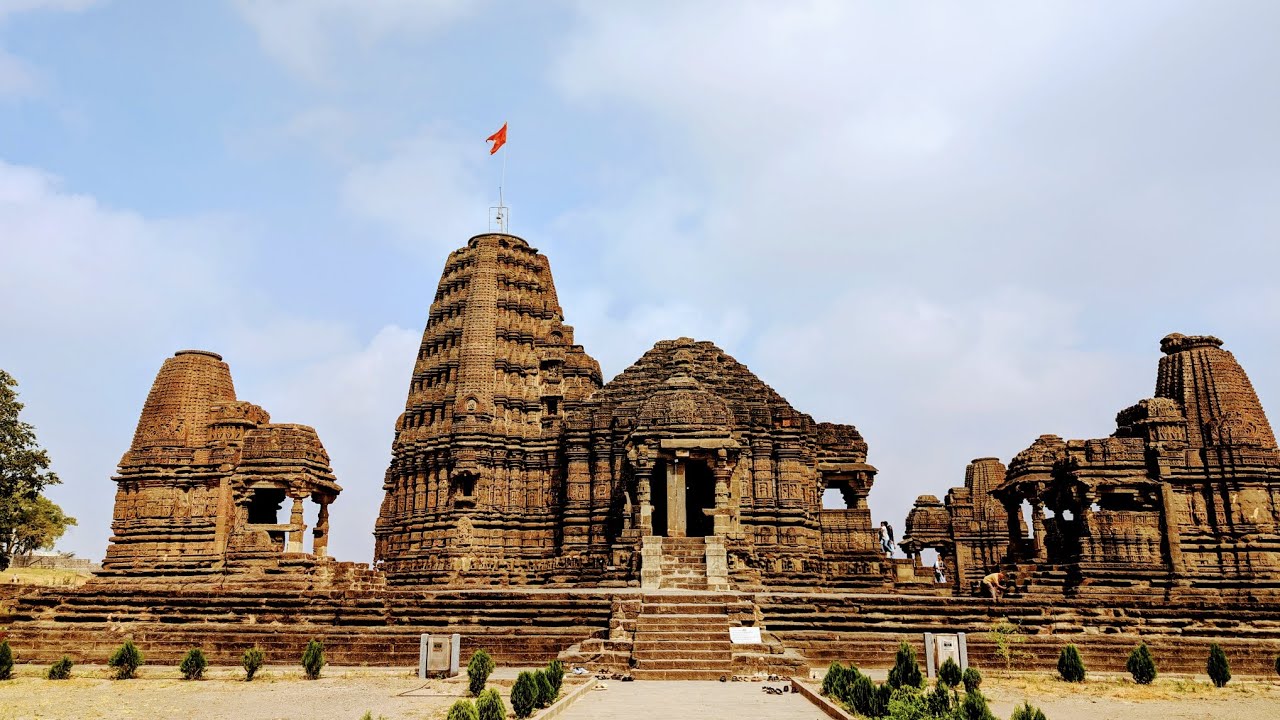 Vlog#9 | Gondeshwar Mandir Sinnar Vlog | One day Trip around Nashik ...