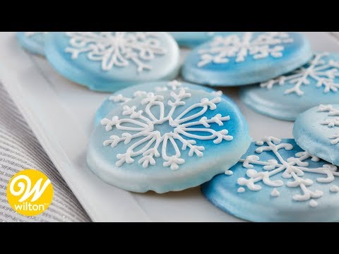 How to Make Christmas Snowflake Cookies | Wilton