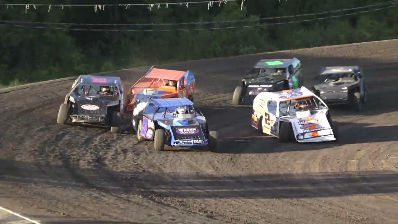 Modifieds Heat Race 1 at Mount Pleasant Speedway, Michigan on 0526