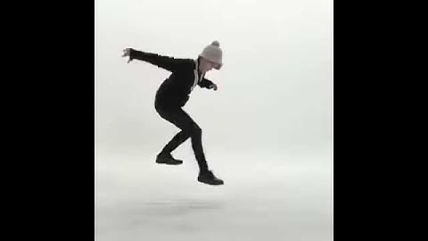 Jimin on invisible box challenge