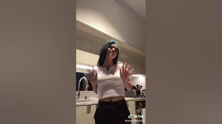 Dixie D'Amelio (Deleted Video) Most People don't saw it #shorts