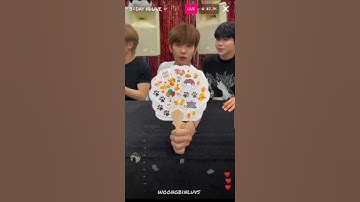 Taerae and his bday gifts💓 #taerae #zerobaseone #zerose #bdaylive #gunwook #matthew #shorts