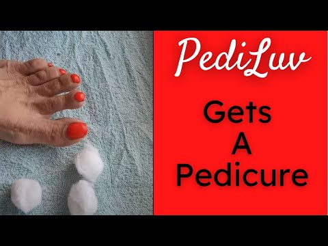 PediLuv Gets A Pedicure