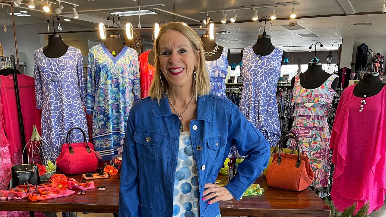 Reversible Polkda Dot Dress! 🔵