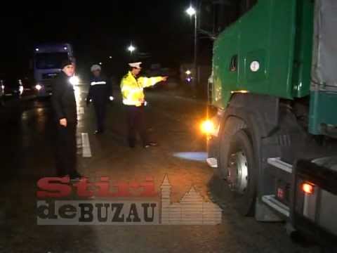 Buzau Pieton calcat de TIR dupa ce a fost amendat de politie newspaper mockup