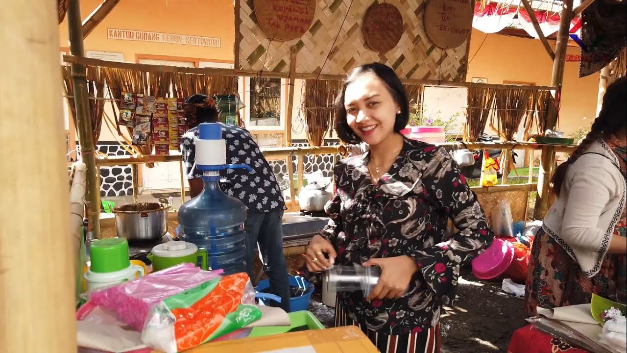  Penjual Jamu Cantik  YouTube