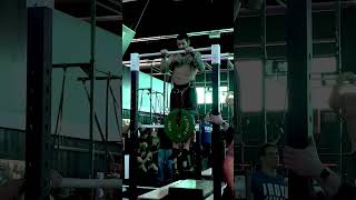 15 #muscleups +10kg Integrazione e nutrizione in preparazione a questa performance by #prozis
