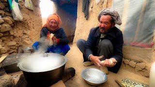 Old Lovers Cave Style Pilaf | Village life Style of Afghanistan