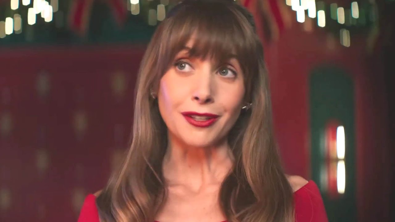 Macy's 'Gift Guide' Commercial (2025) Featuring Alison Brie YouTube