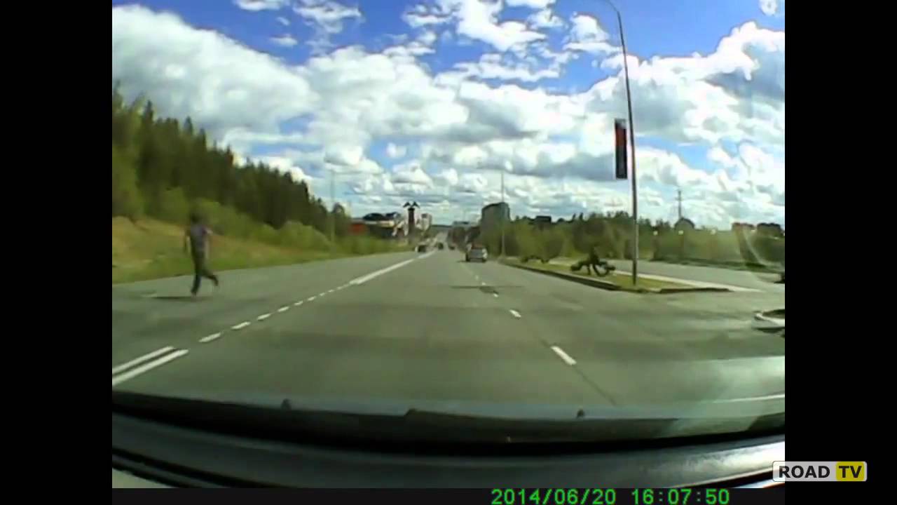 Автомобиль с бараном