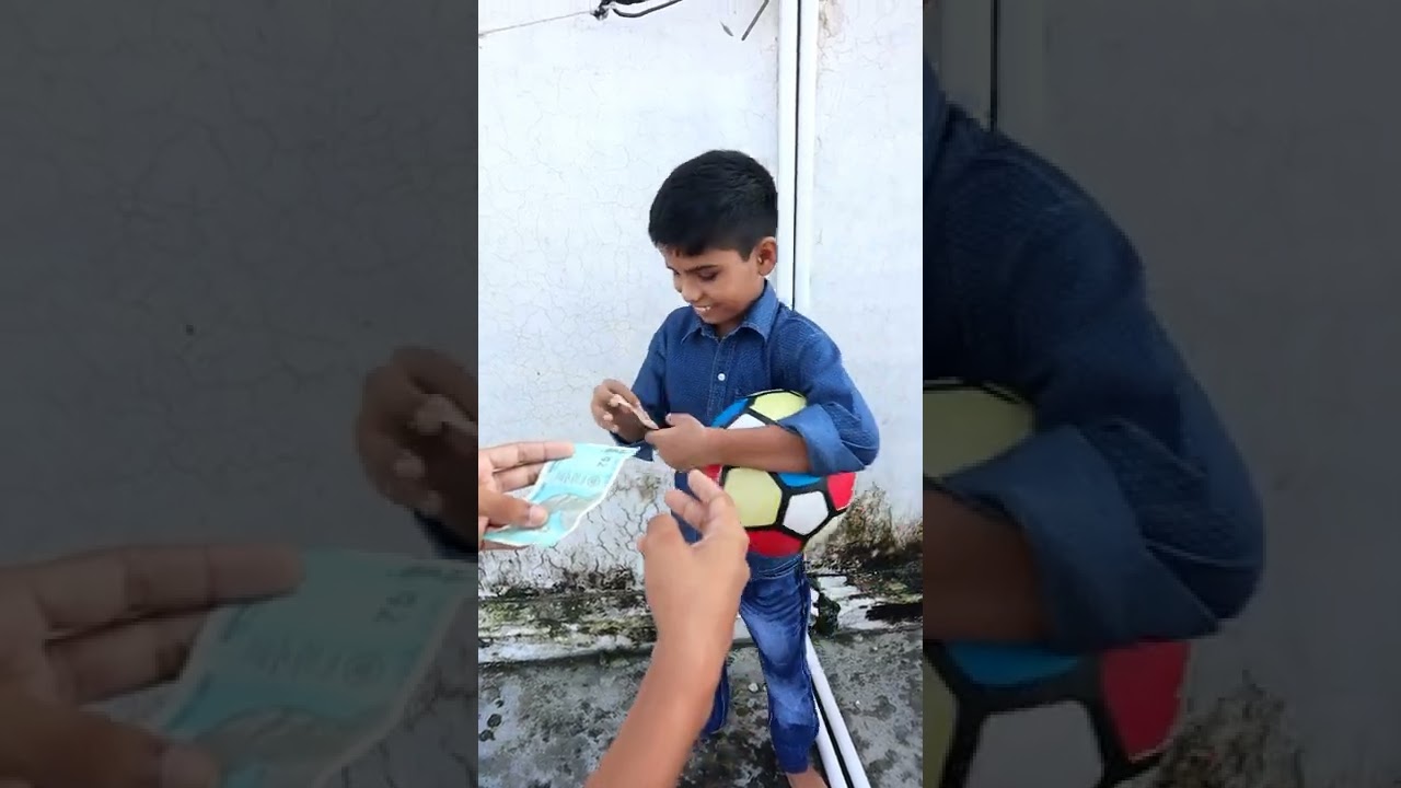 Who is more smarter ? 😂 