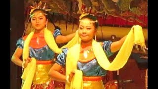 Tari Sesonderan  Tari Jawa Kreasi Baru Kembang Sore Javanese Dance  Balai Budaya Minomartani hd