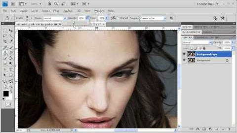 2.9 Removing Dark Under-Eye Circles: Adobe Photoshop CS4 video