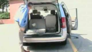 2008 Chrysler minivan Swivel n Go seats demonstration
